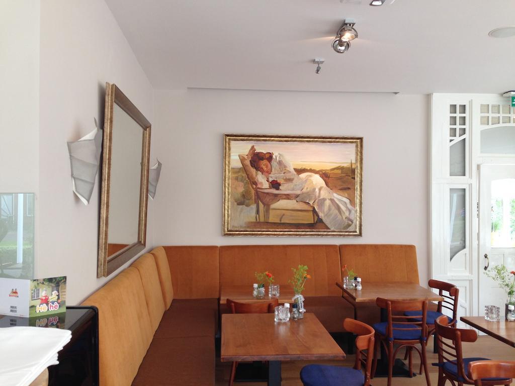 Hotel Brasserie Om De Noord Schiermonnikoog Exteriör bild